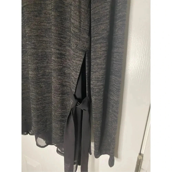 Nic + Zoe Gray Mixed Media Sweater - Picture 4 of 5